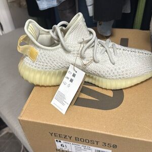Yeezy boost 350